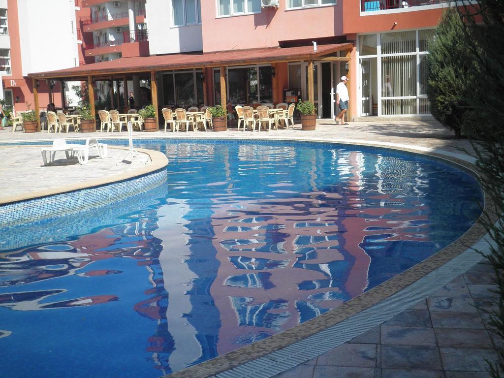 Private Apartments In Privilige Fort Beach Elenite Exterior foto