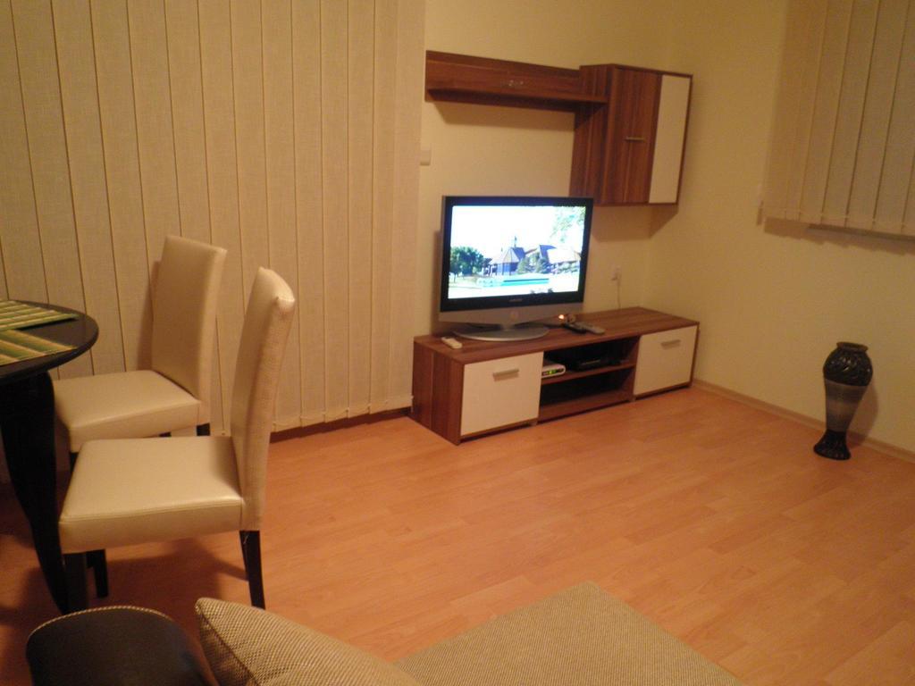 Private Apartments In Privilige Fort Beach Elenite Exterior foto