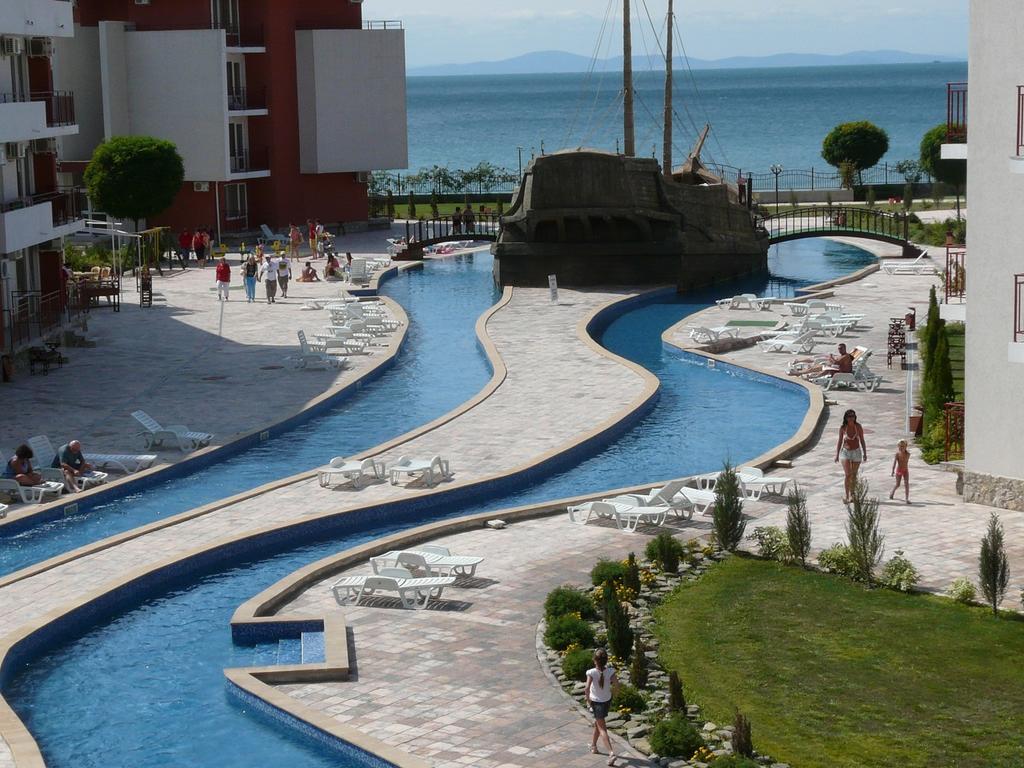 Private Apartments In Privilige Fort Beach Elenite Exterior foto